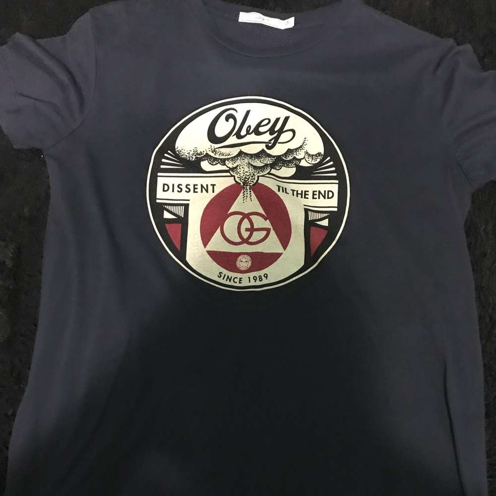 Obey T-shirt